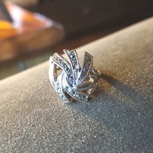 Vintage ring. Size 6